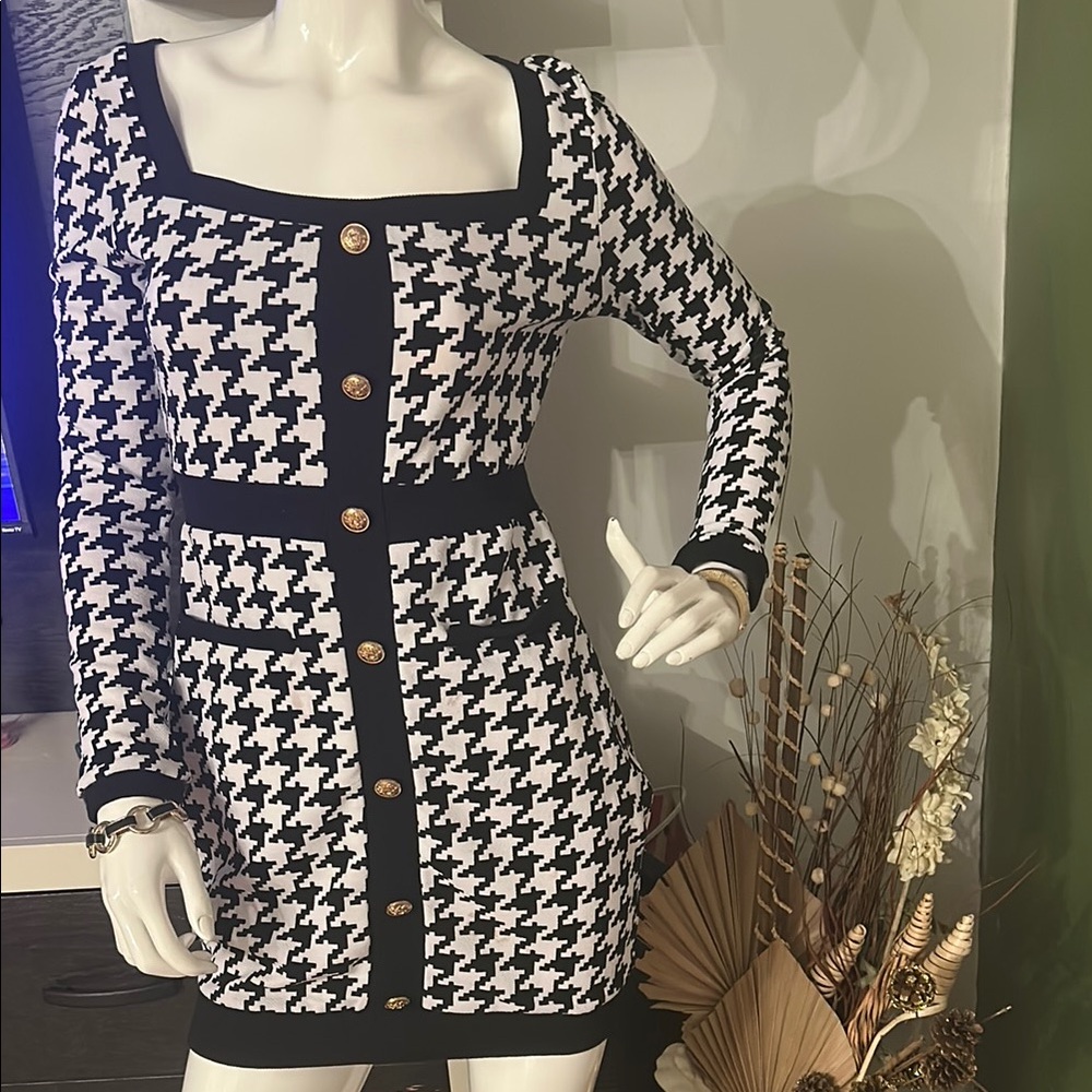 Black and White Houndstooth Dress! Own the room hunny!! - Picture 4 of 7